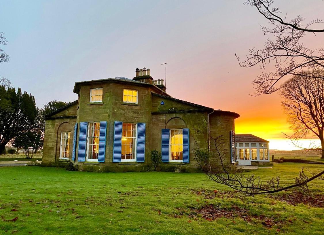 Private Room & Bathroom In Manor House Maybole Exterior photo
